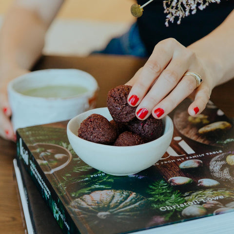 Macaroons | Cacao & Raspberry