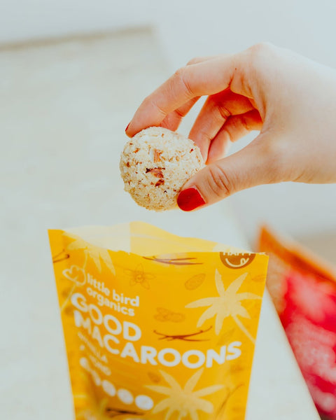 Macaroons | Passionfruit & Macadamia